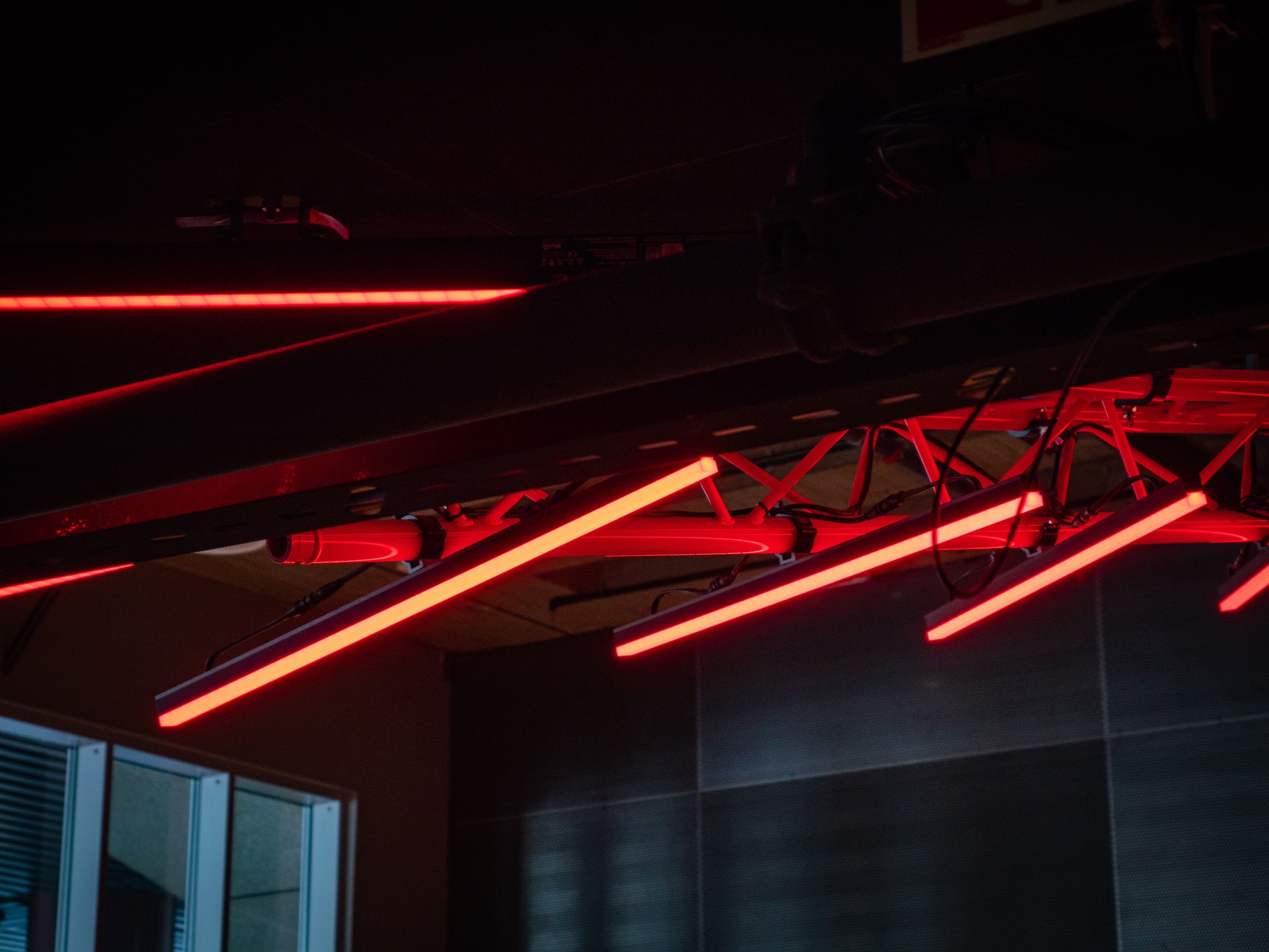 Røverstaden by Light Bureau